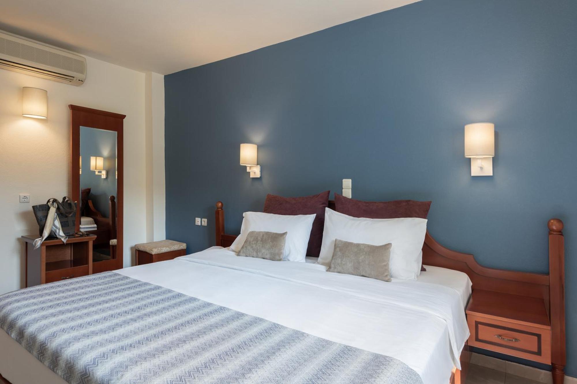 Caldera Bay Hotel Platanés Eksteriør billede